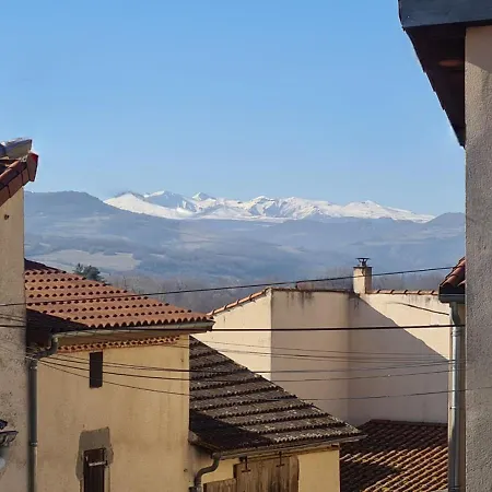 Casa vacanze La Maison Du Vieux Bourg Perrier